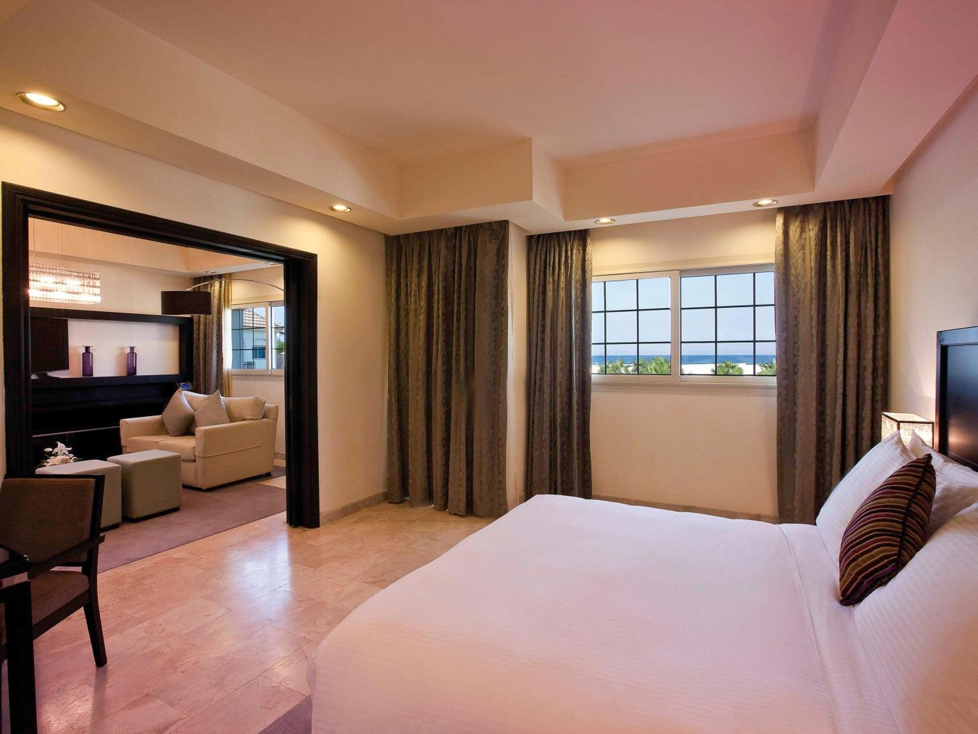 โมเวนพิก อัล โคบาร์ บีช Hotel อัลโคห์บาร์ ภายนอก รูปภาพ