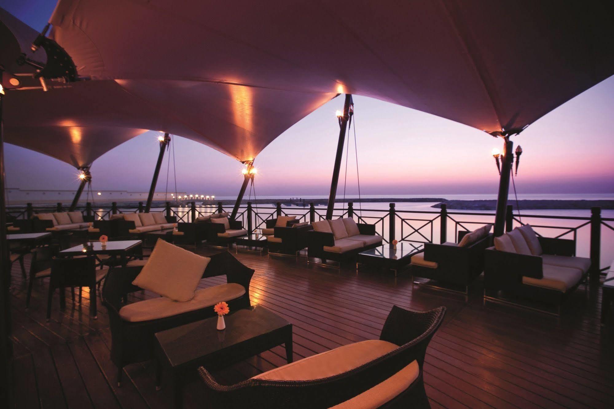 โมเวนพิก อัล โคบาร์ บีช Hotel อัลโคห์บาร์ ภายนอก รูปภาพ