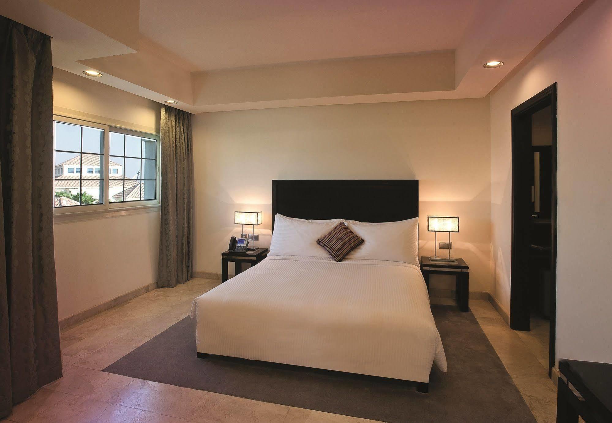 โมเวนพิก อัล โคบาร์ บีช Hotel อัลโคห์บาร์ ภายนอก รูปภาพ